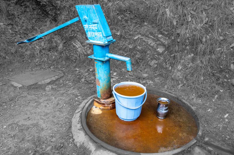 Impediments to enjoyment of Human Right to Water: 'Quality' Norm - handpump supplying drinking water that contains high level of iron in a hilly rural habitation in Nainital district, Uttarakhand